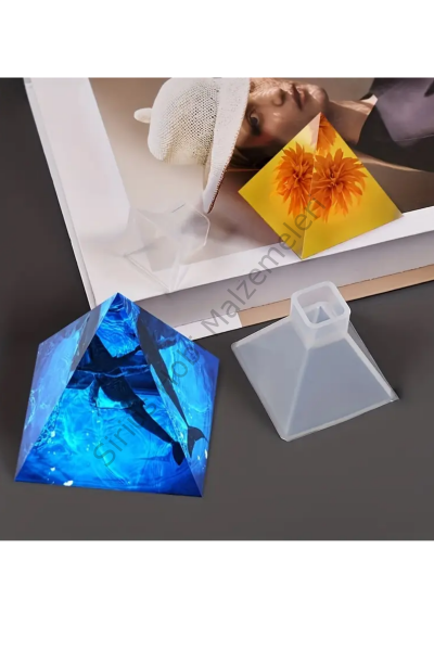 Epoksi Reçine Minik Piramit Silikon Kalıpları 5li set